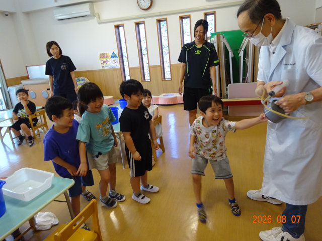ほうりん保育園 科学教室